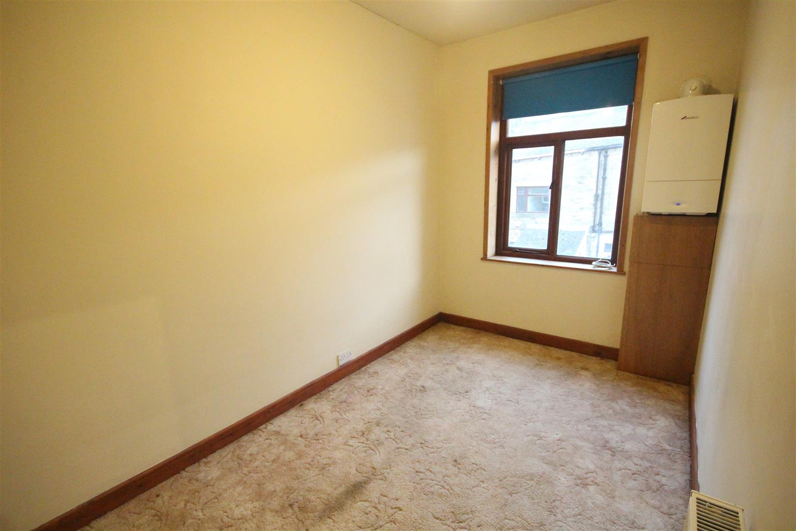 2 bedroom mid terrace house To Let in Barnoldswick - IMG_5574.jpg